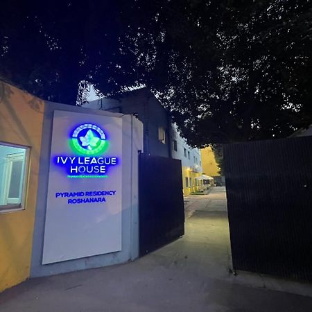 Ivy League House, Pyramid Residency Hostel Ню Делхи Екстериор снимка